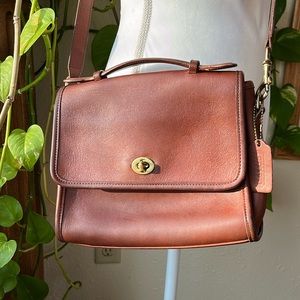 COACH - 🤩 VINTAGE Court Bag 9870 Crossbody Shoulder Satchel 🎾